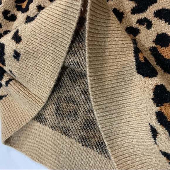 Cotton Emporium Women’s Size S Leopard Pattern‎ Crewneck Sweater Brown/Black - Picture 6 of 11